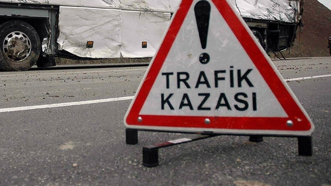Antalyada otomobil ucuruma yuvarlandi 5 kisi hayatini kaybetti aOz6njcb
